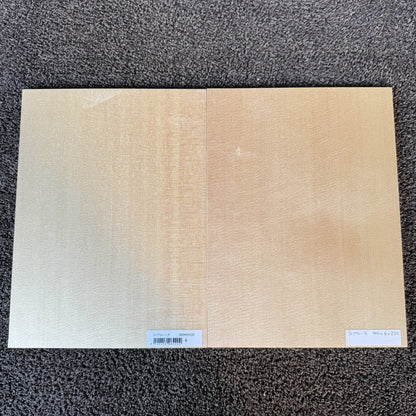 スプルース楽器材 ギター トップ用 スプルース 長さ300mm×厚み6mm×巾220mm