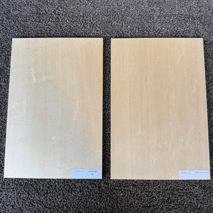 スプルース楽器材 ギター トップ用 スプルース 長さ300mm×厚み4mm×巾200mm