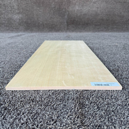 スプルース楽器材 ギター トップ用 プレミアムサイズ スプルース 長さ600mm×厚み8mm×巾250mm