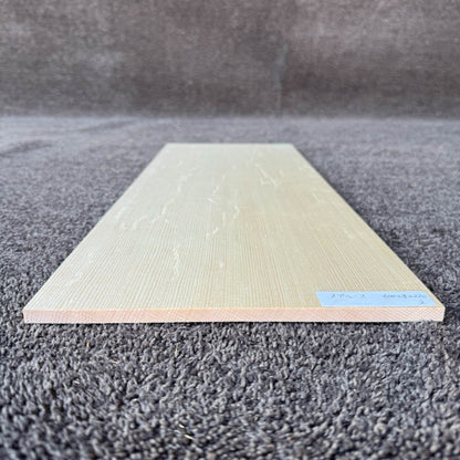 スプルース楽器材 ギター トップ用 プレミアムサイズ スプルース 長さ600mm×厚み8mm×巾220mm