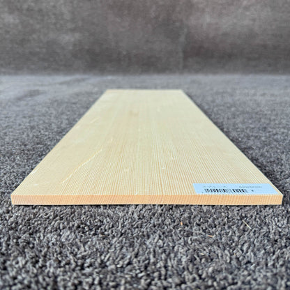 スプルース楽器材 ギター トップ用 プレミアムサイズ スプルース 長さ600mm×厚み8mm×巾200mm