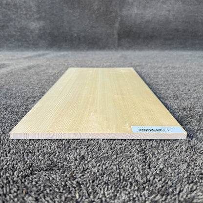 スプルース楽器材 楽器材力木・ブレイシング用 スプルース 長さ450mm×厚み8mm×巾210mm