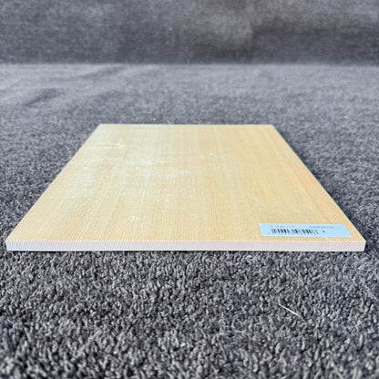 スプルース楽器材 楽器材力木・ブレイシング用 スプルース 長さ300mm×厚み8mm×巾240mm