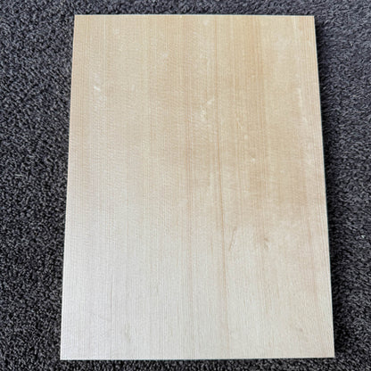 スプルース楽器材 楽器材力木・ブレイシング用 スプルース 長さ300mm×厚み8mm×巾220mm