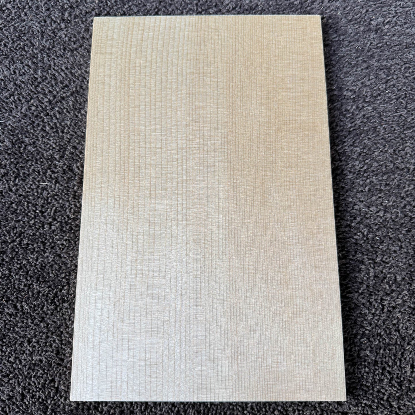 スプルース楽器材 楽器材力木・ブレイシング用 スプルース 長さ300mm×厚み8mm×巾190mm