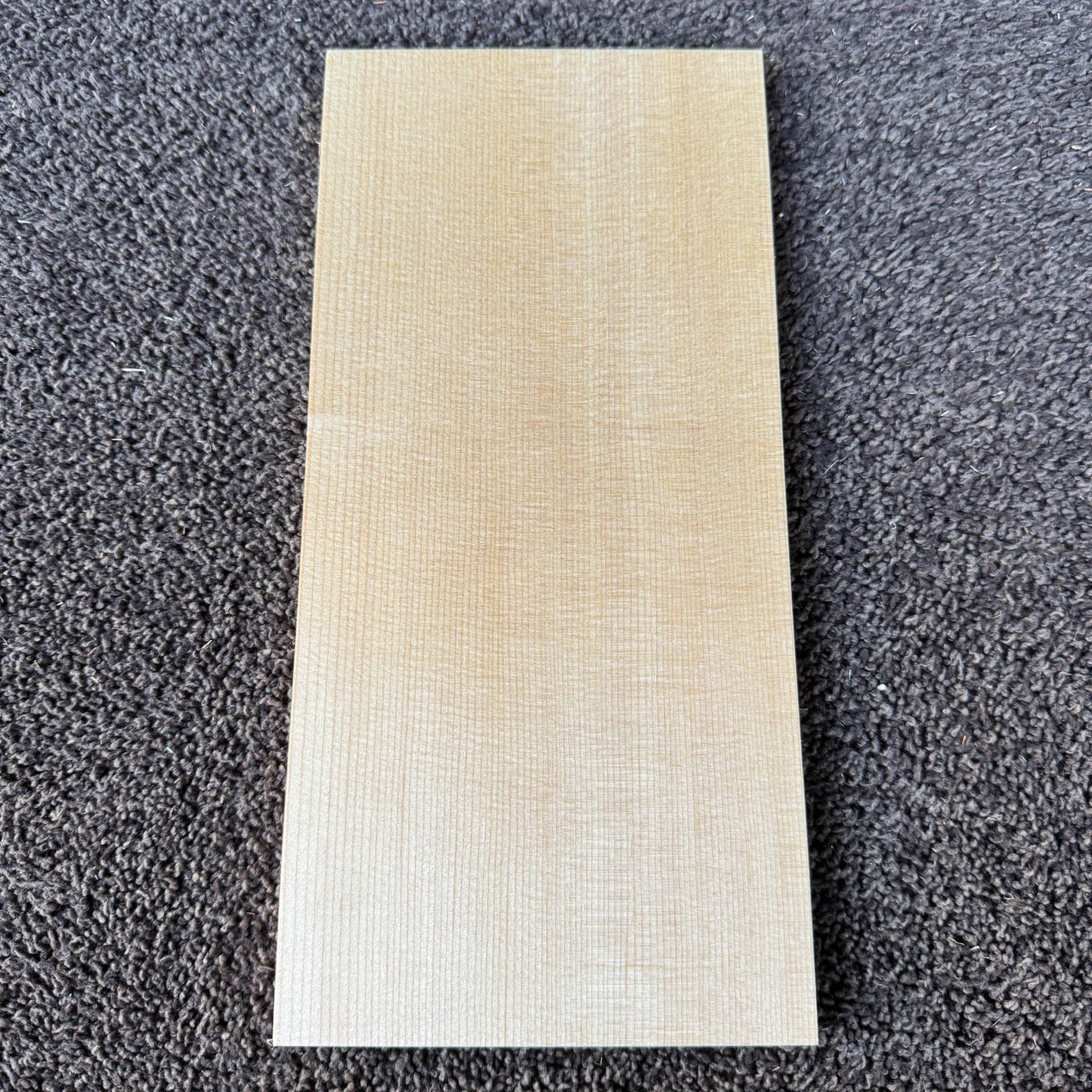 スプルース楽器材 楽器材力木・ブレイシング用 スプルース 長さ300mm×厚み8mm×巾140mm