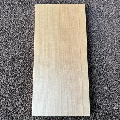 スプルース楽器材 楽器材力木・ブレイシング用 スプルース 長さ300mm×厚み10mm×巾140mm