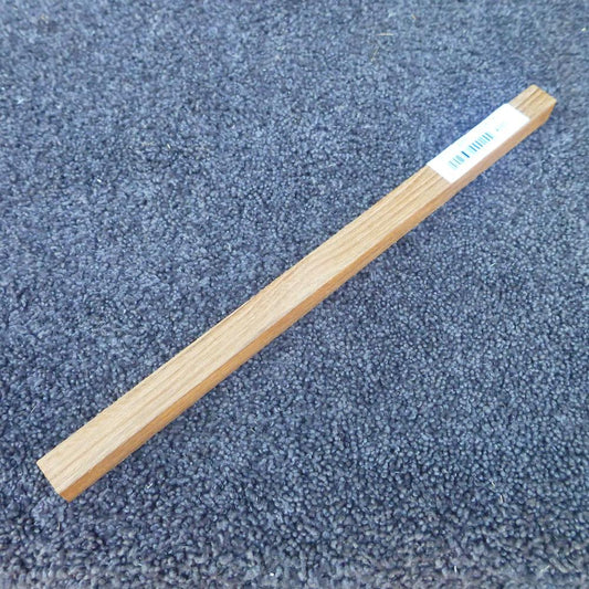 チーク　角材　300×15×15　（仕上げ加工済み商品）