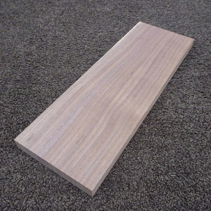 ウォールナット　柾目　300×15×100　（仕上げ加工済み商品）