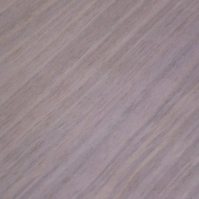 ウォールナット　柾目　300×15×120　（仕上げ加工済み商品）