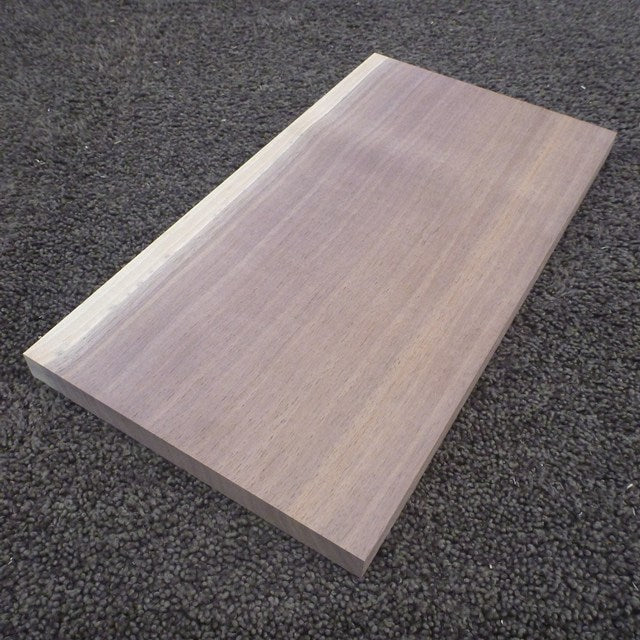 ウォールナット　柾目　300×15×160　（仕上げ加工済み商品）