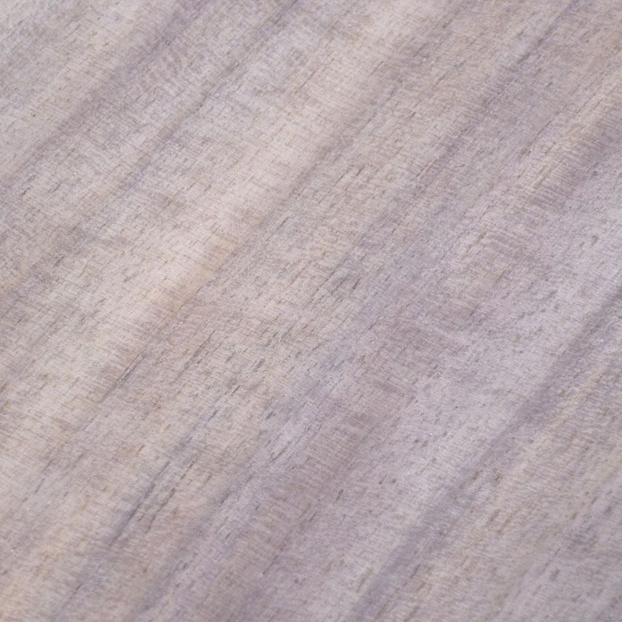 ウォールナット　柾目　300×8×180　（仕上げ加工済み商品）