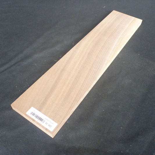 ウォールナット　柾目　450×15×100　（仕上げ加工済み商品）