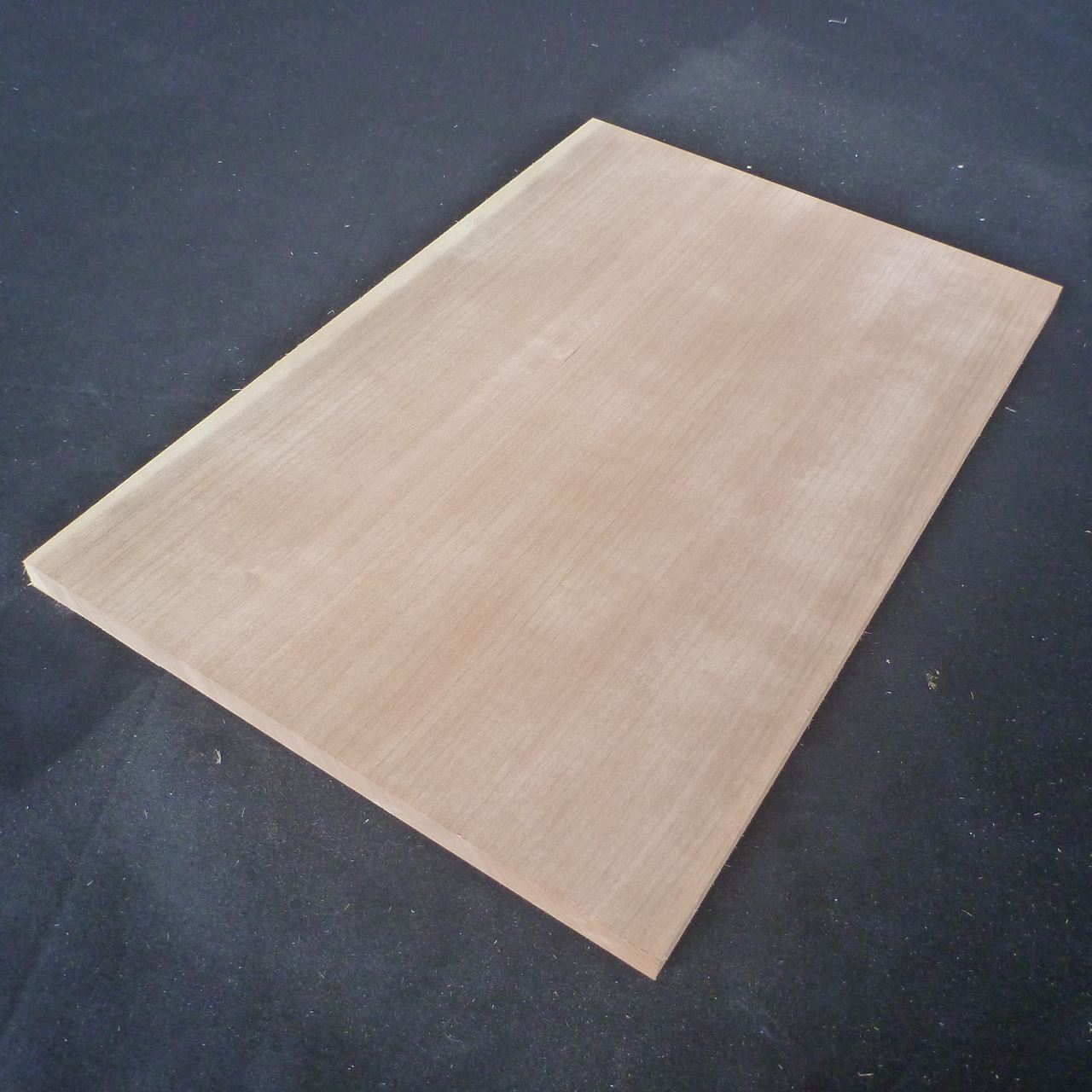 ブラックチェリー　柾目　300×10×200　（仕上げ加工済み商品）