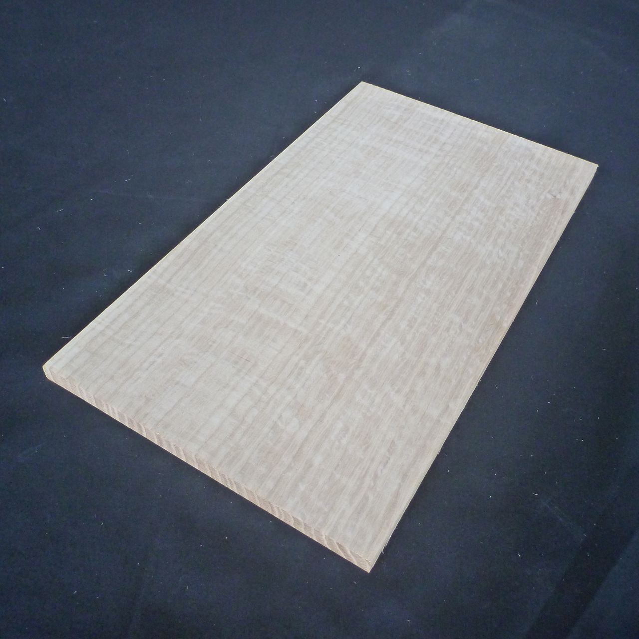 レッドオーク　柾目　300×10×170　（仕上げ加工済み商品）