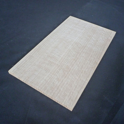レッドオーク　柾目　300×10×170　（仕上げ加工済み商品）
