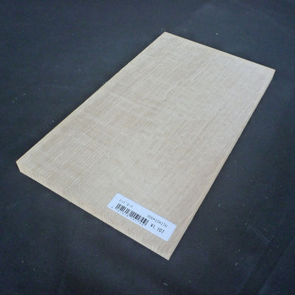 レッドオーク　柾目　300×15×170　（仕上げ加工済み商品）