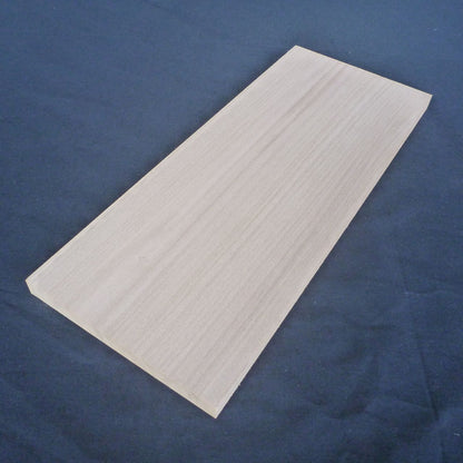 カツラ　柾目　300×12×120　（仕上げ加工済み商品）