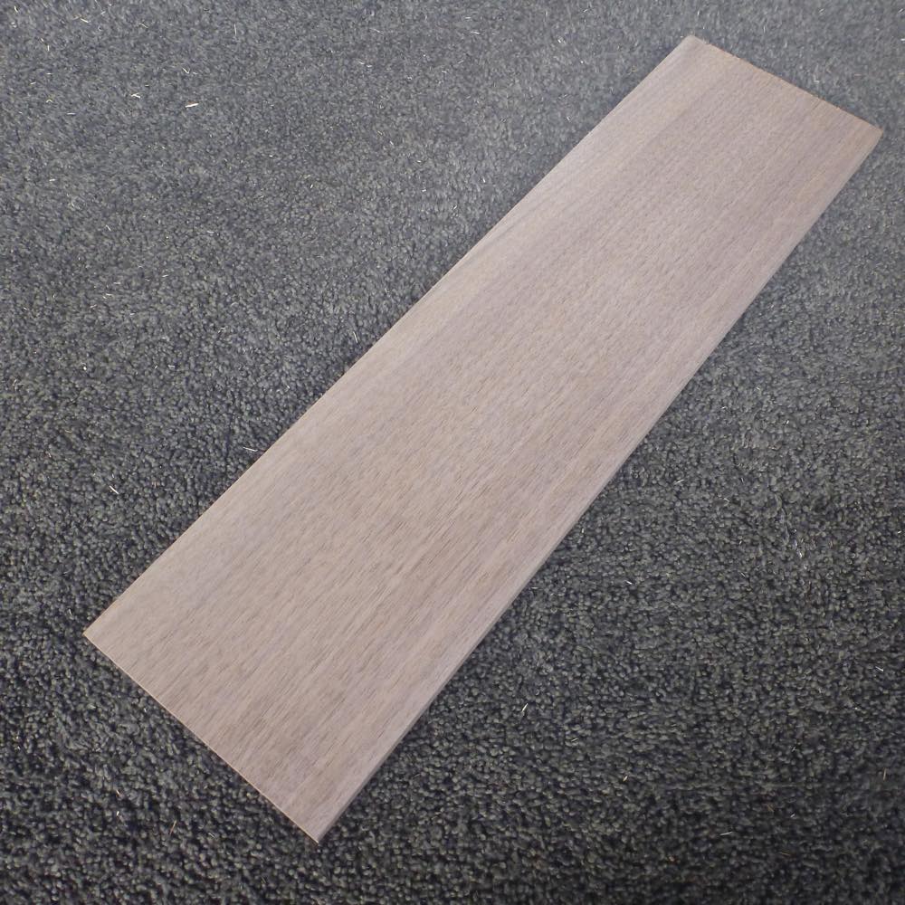 ウォールナット　柾目　450×10×120　（仕上げ加工済み商品）