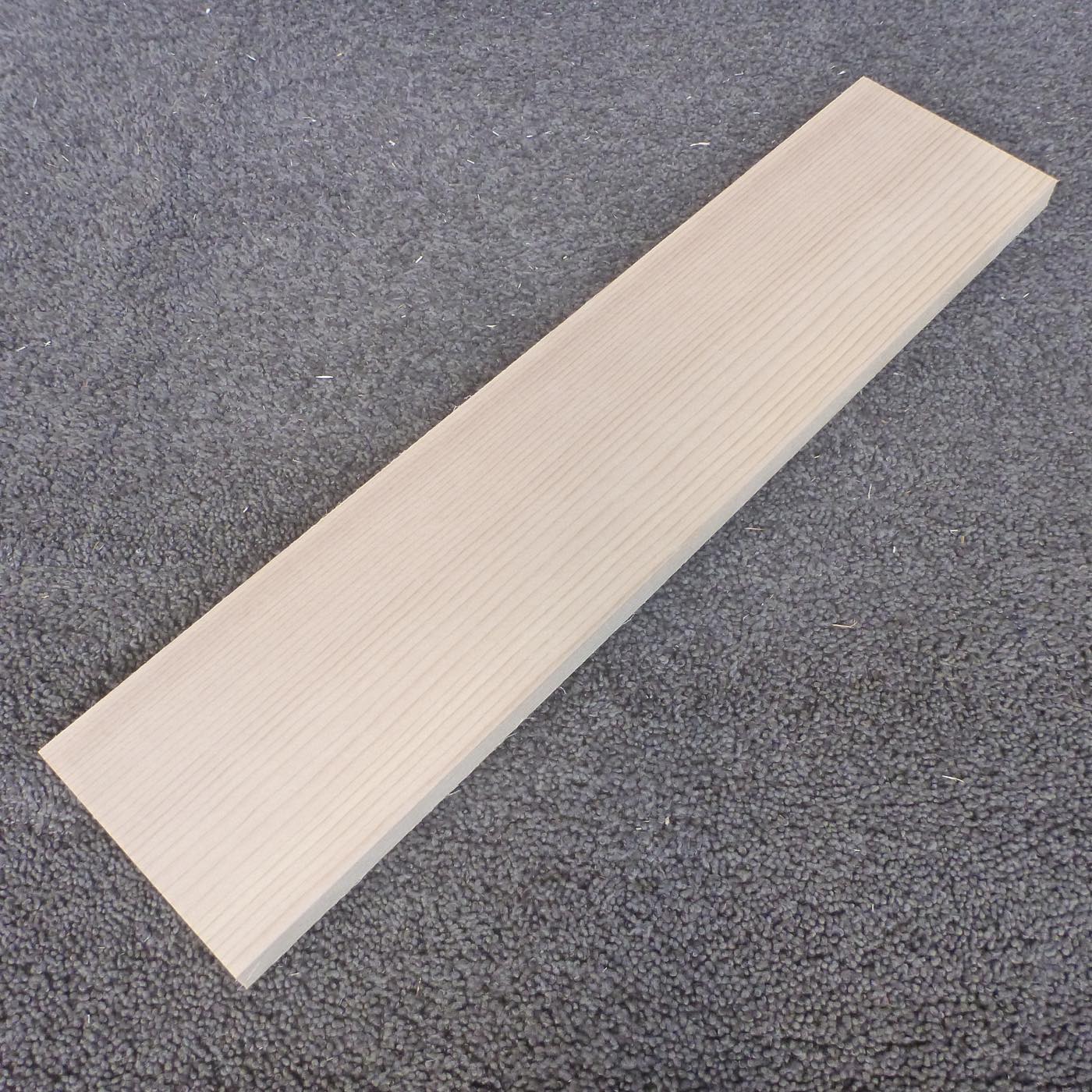 スプルース　柾目　450×15×100　（仕上げ加工済み商品）