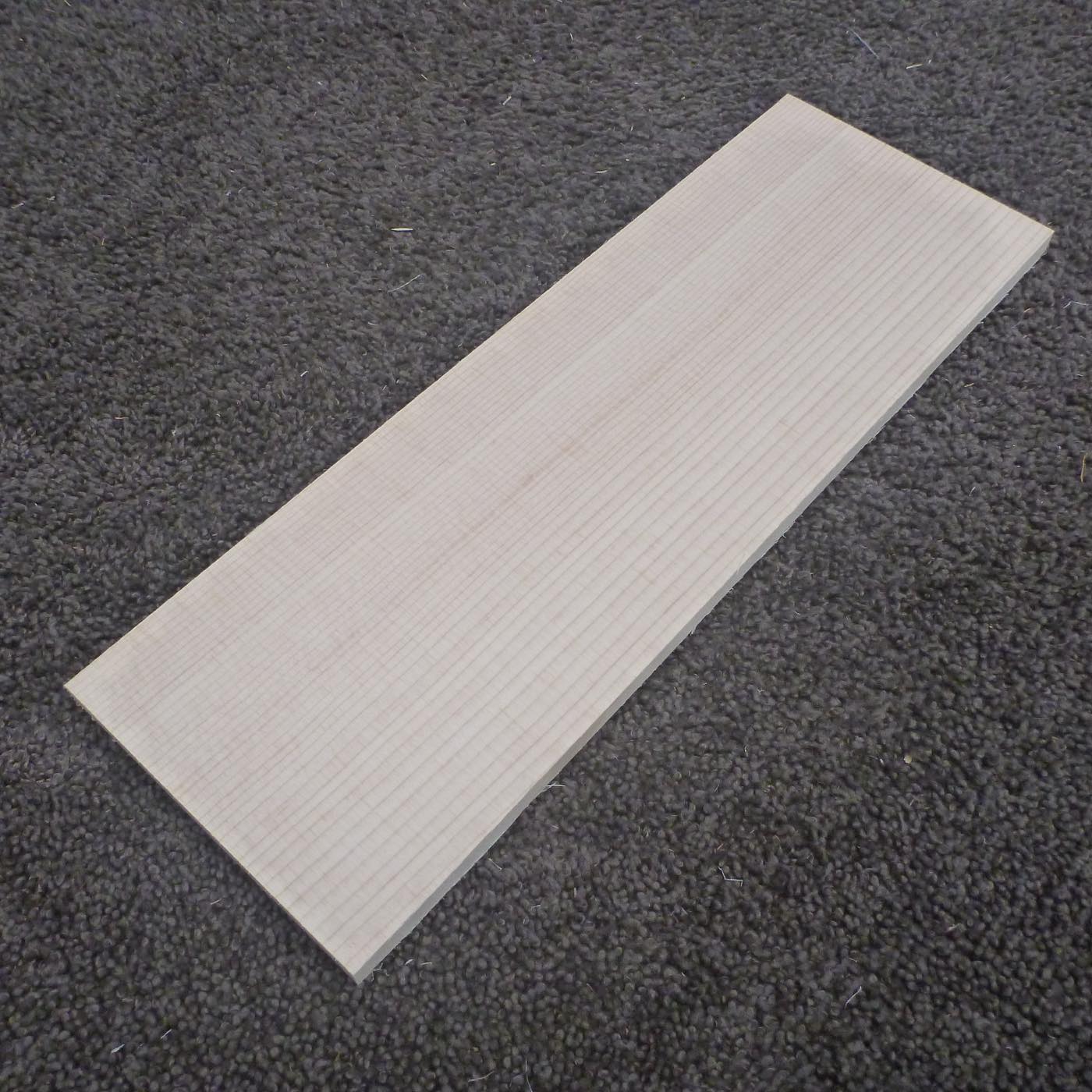 スプルース　柾目　300×8×100　（仕上げ加工済み商品）