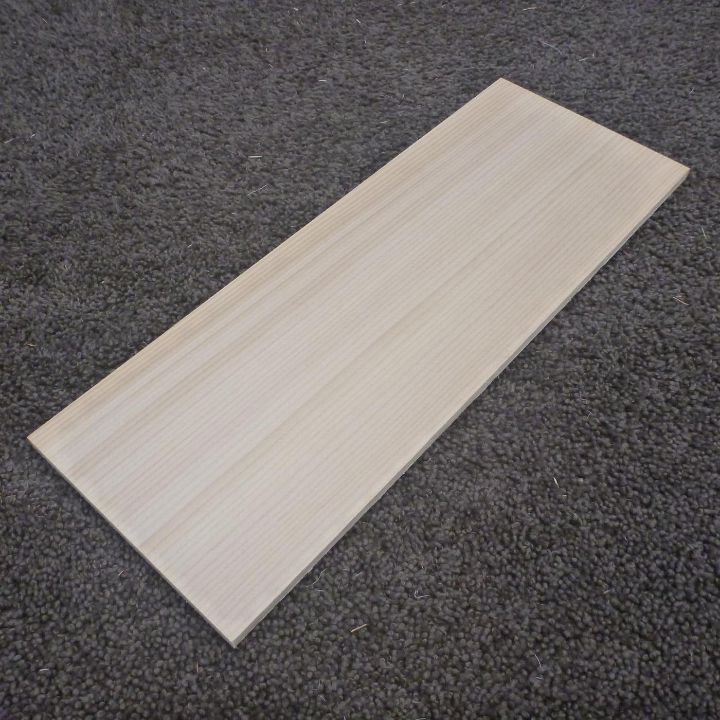 スプルース　柾目　300×6×110　（仕上げ加工済み商品）