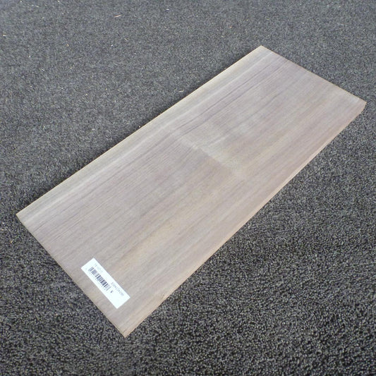 ウォールナット　柾目　450×15×190　（仕上げ加工済み商品）