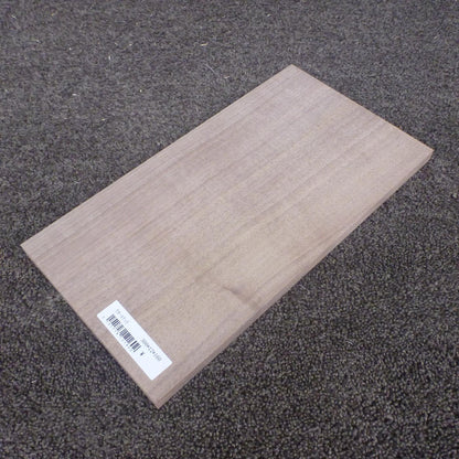 ウォールナット　柾目　300×12×160　（仕上げ加工済み商品）
