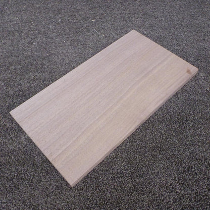 ウォールナット　柾目　300×12×160　（仕上げ加工済み商品）