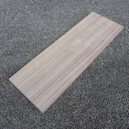 ウォールナット　柾目　300×10×100　（仕上げ加工済み商品）