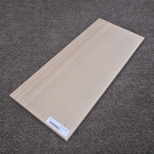 タモ　柾目　450×10×190　（仕上げ加工済み商品）