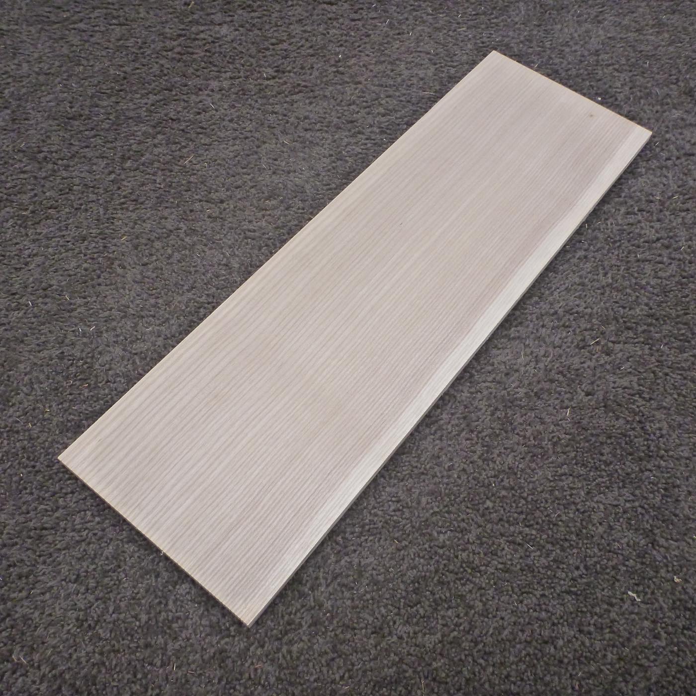 タモ　柾目　450×8×140　（仕上げ加工済み商品）