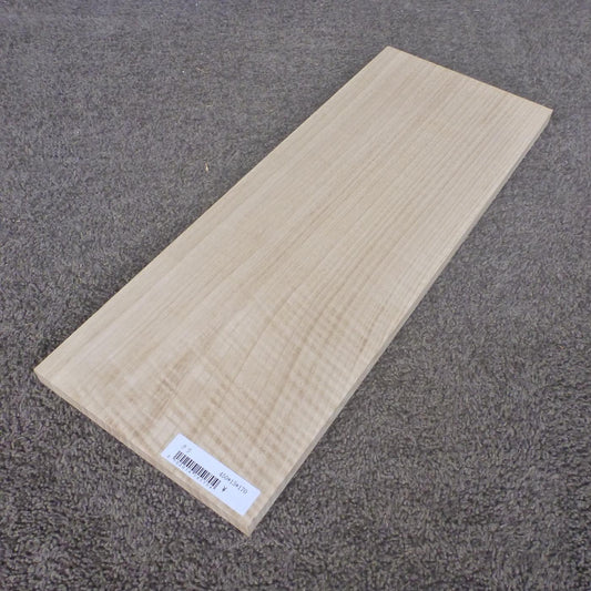 クリ　柾目　450×15×170　（仕上げ加工済み商品）