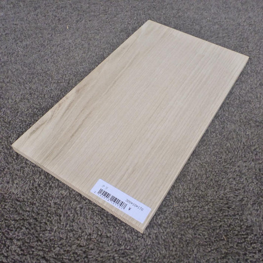 クリ　柾目　300×10×170　（仕上げ加工済み商品）