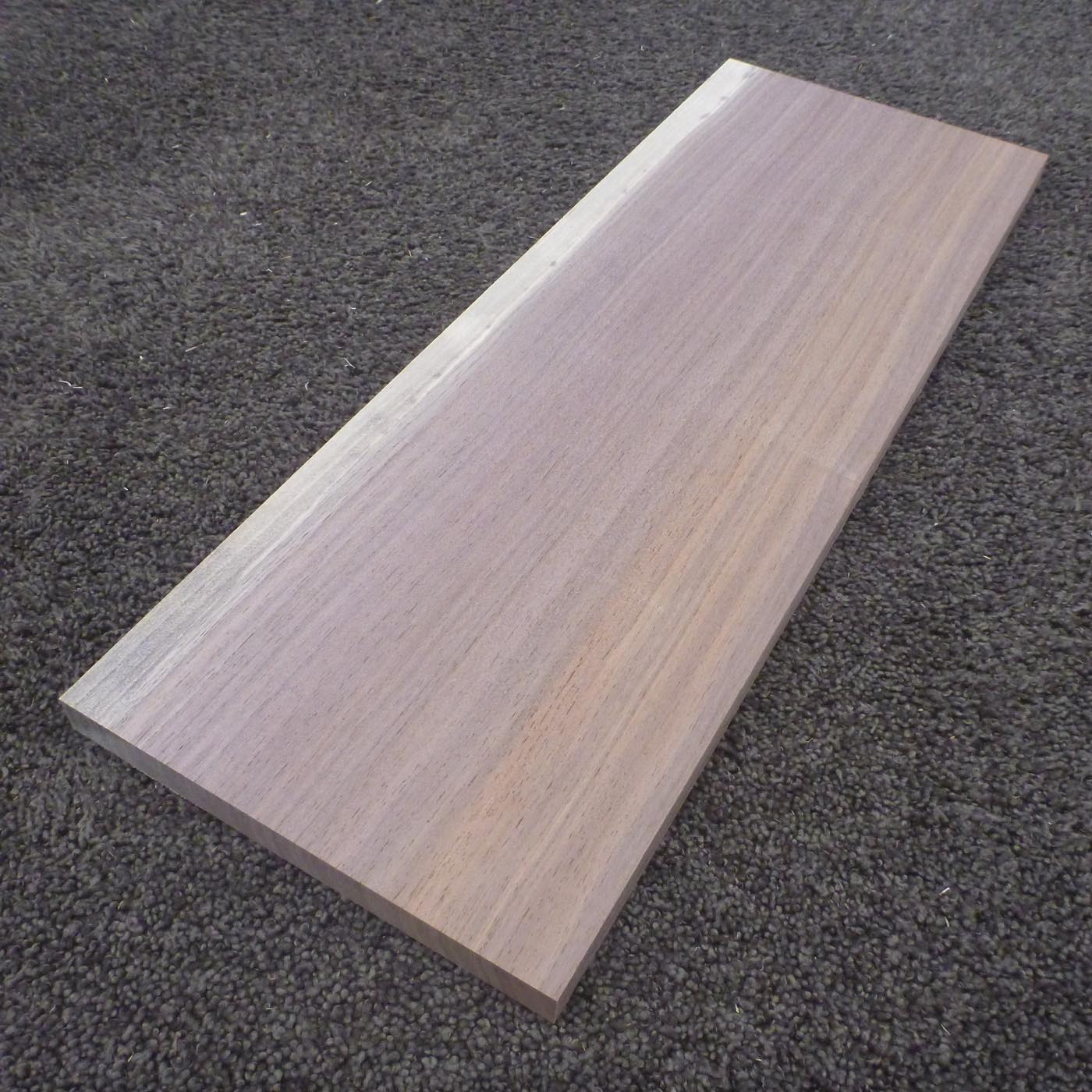 ウォールナット　柾目　450×15×160　（仕上げ加工済み商品）