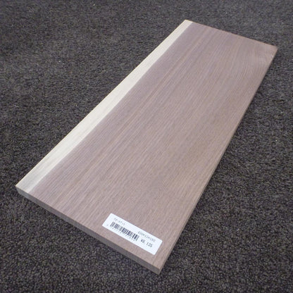 ウォールナット　柾目　450×15×180　（仕上げ加工済み商品）