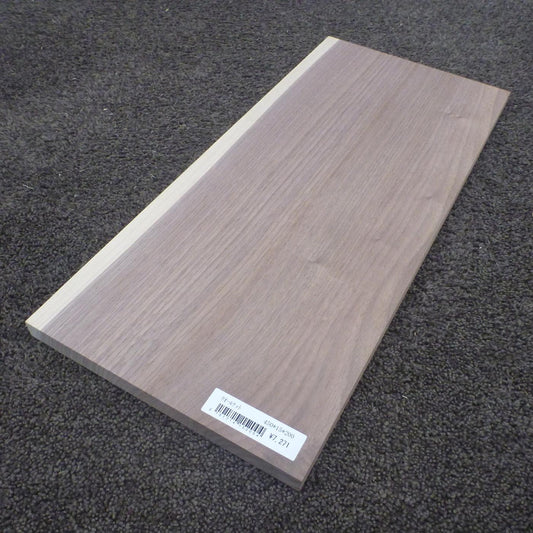 ウォールナット　柾目　450×15×200　（仕上げ加工済み商品）