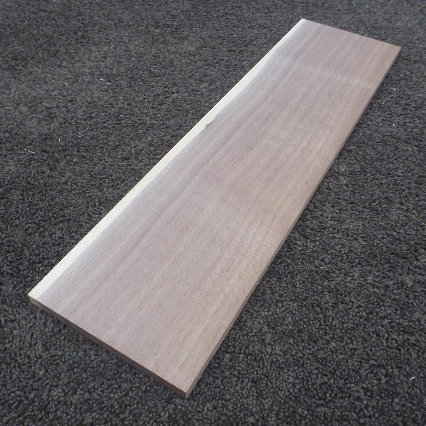 ウォールナット　柾目　450×10×120　（仕上げ加工済み商品）