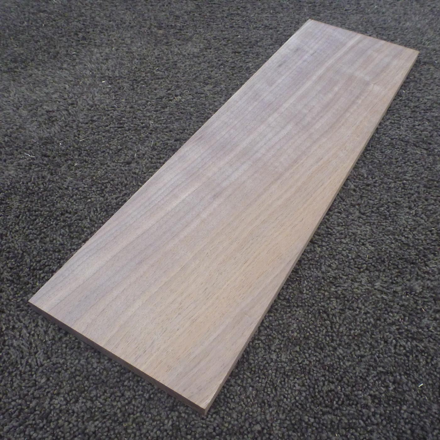 ウォールナット　柾目　450×10×130　（仕上げ加工済み商品）