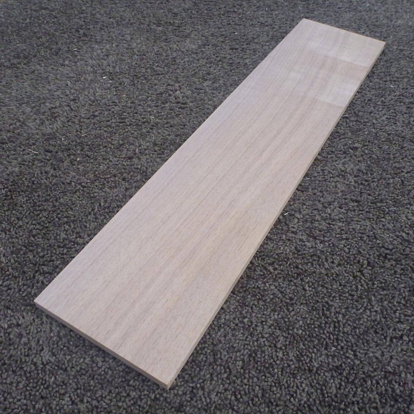 ウォールナット　柾目　450×8×100　（仕上げ加工済み商品）