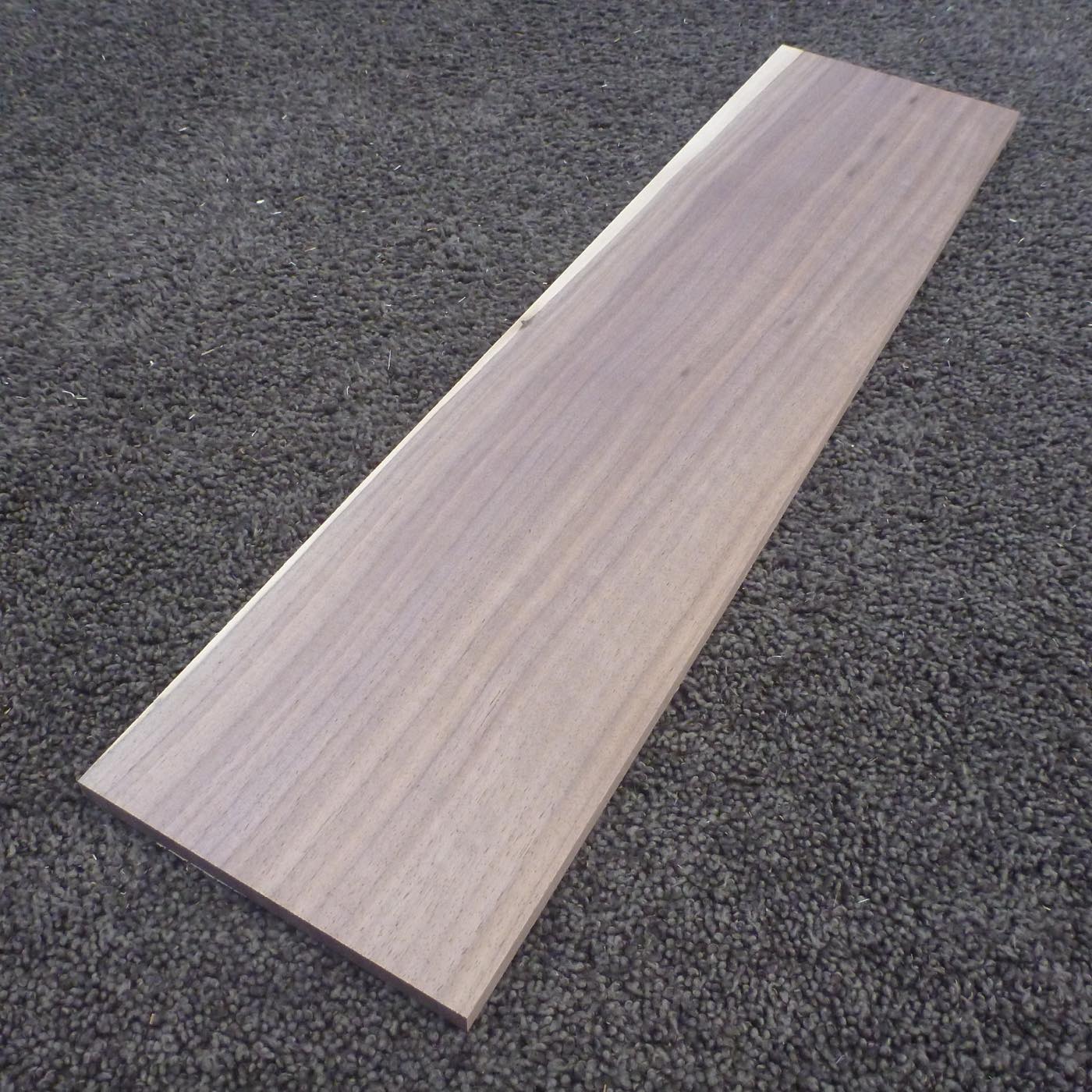 ウォールナット　柾目　450×8×110　（仕上げ加工済み商品）