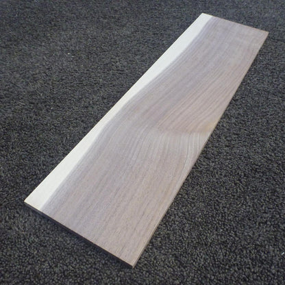 ウォールナット　柾目　450×8×120　（仕上げ加工済み商品）