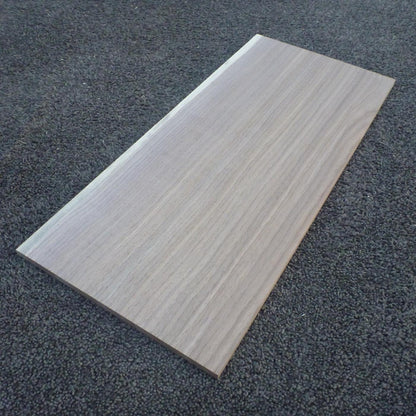 ウォールナット　柾目　450×8×200　（仕上げ加工済み商品）
