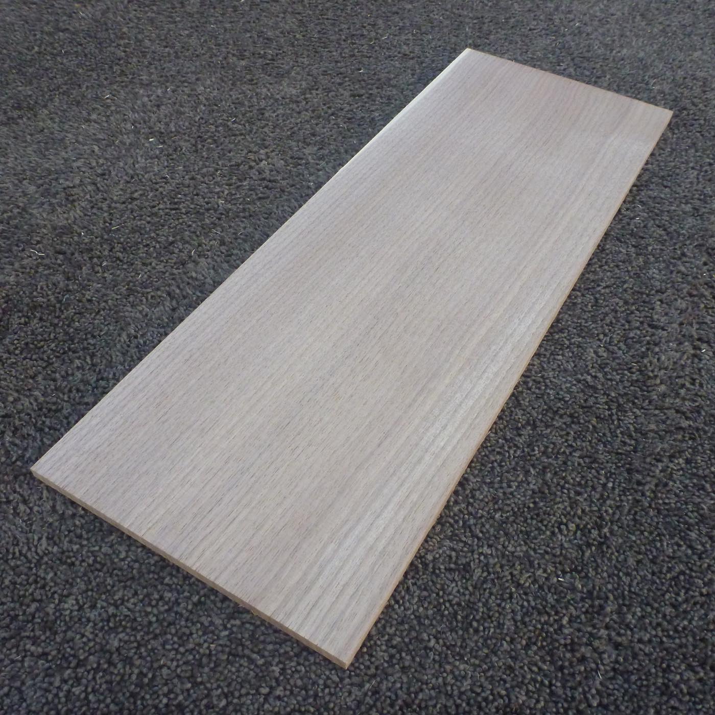 ウォールナット　柾目　450×6×160　（仕上げ加工済み商品）