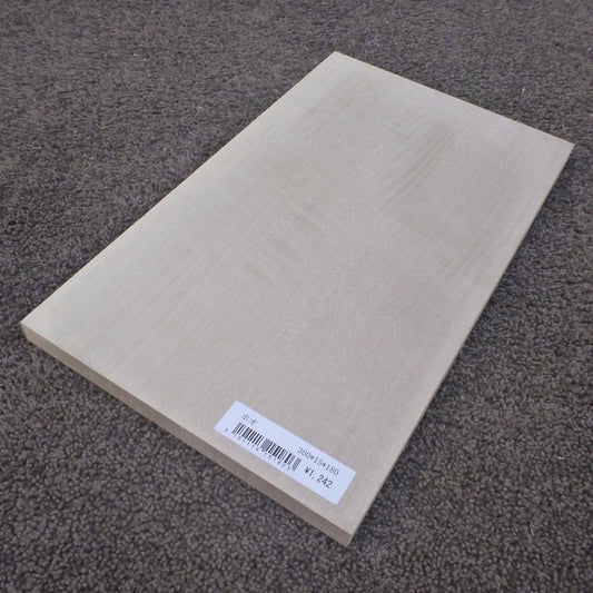 ホオ　柾目　300×15×180　（仕上げ加工済み商品）