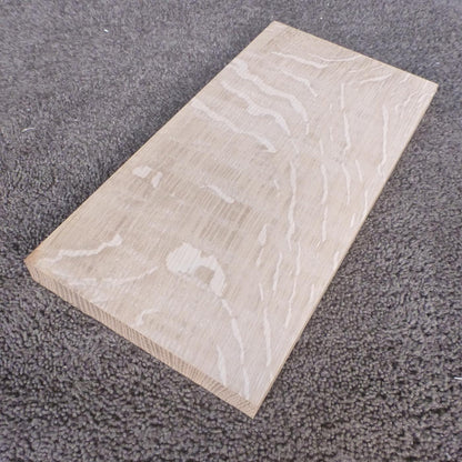 ホワイトオーク　柾目　300×21×150　（仕上げ加工済み商品）