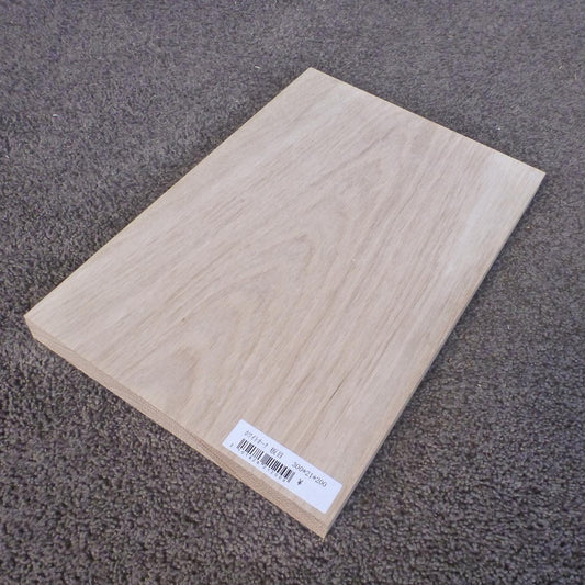 ホワイトオーク　板目　300×21×200　（仕上げ加工済み商品）