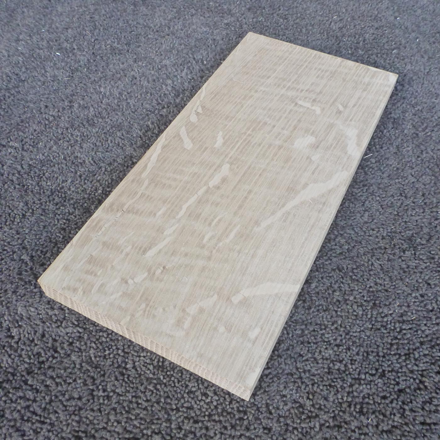 ホワイトオーク　柾目　300×18×140　（仕上げ加工済み商品）