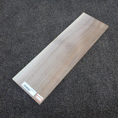 ウォールナット　柾目　450×8×140　（仕上げ加工済み商品）