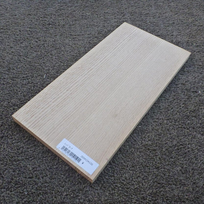 レッドオーク　柾目　300×15×150　（仕上げ加工済み商品）